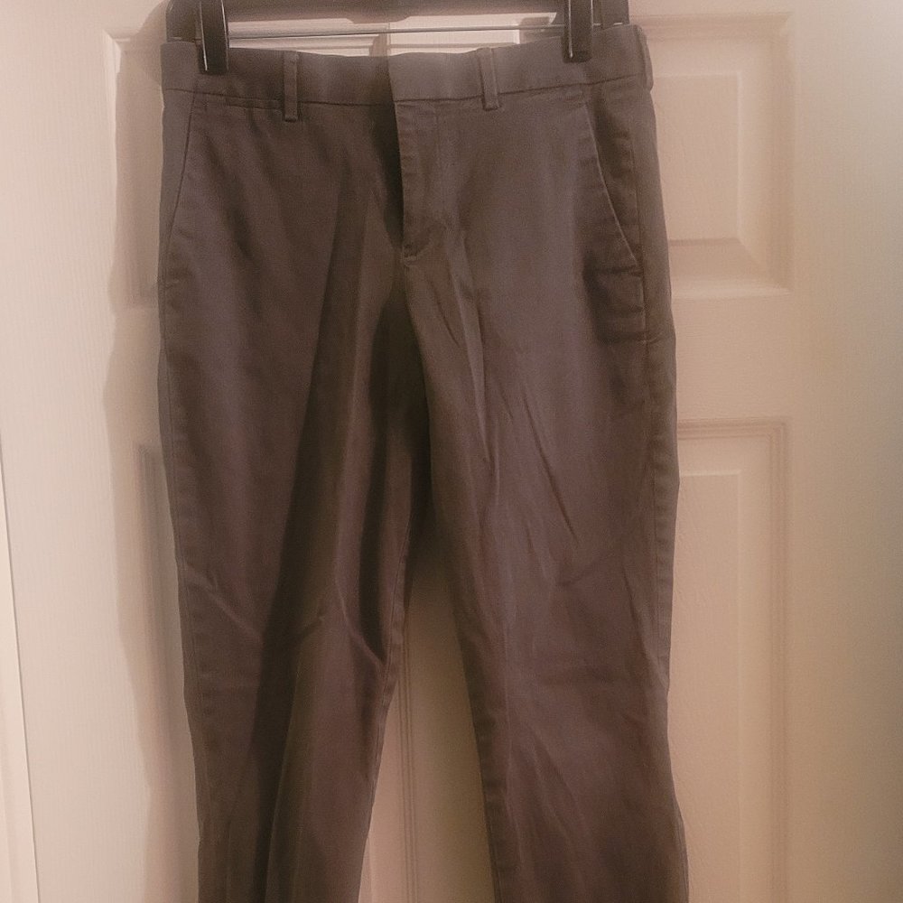 Express Men’s 28 ×30 green Photographer Dress Pants